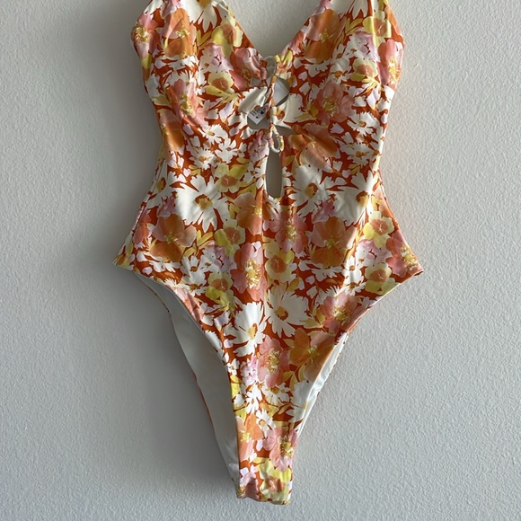 L*SPACE Topanga Classic Floral One-Piece Swimsuit - Picture 7 of 9